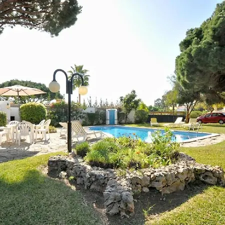 Large Plot And Close To Amenities *